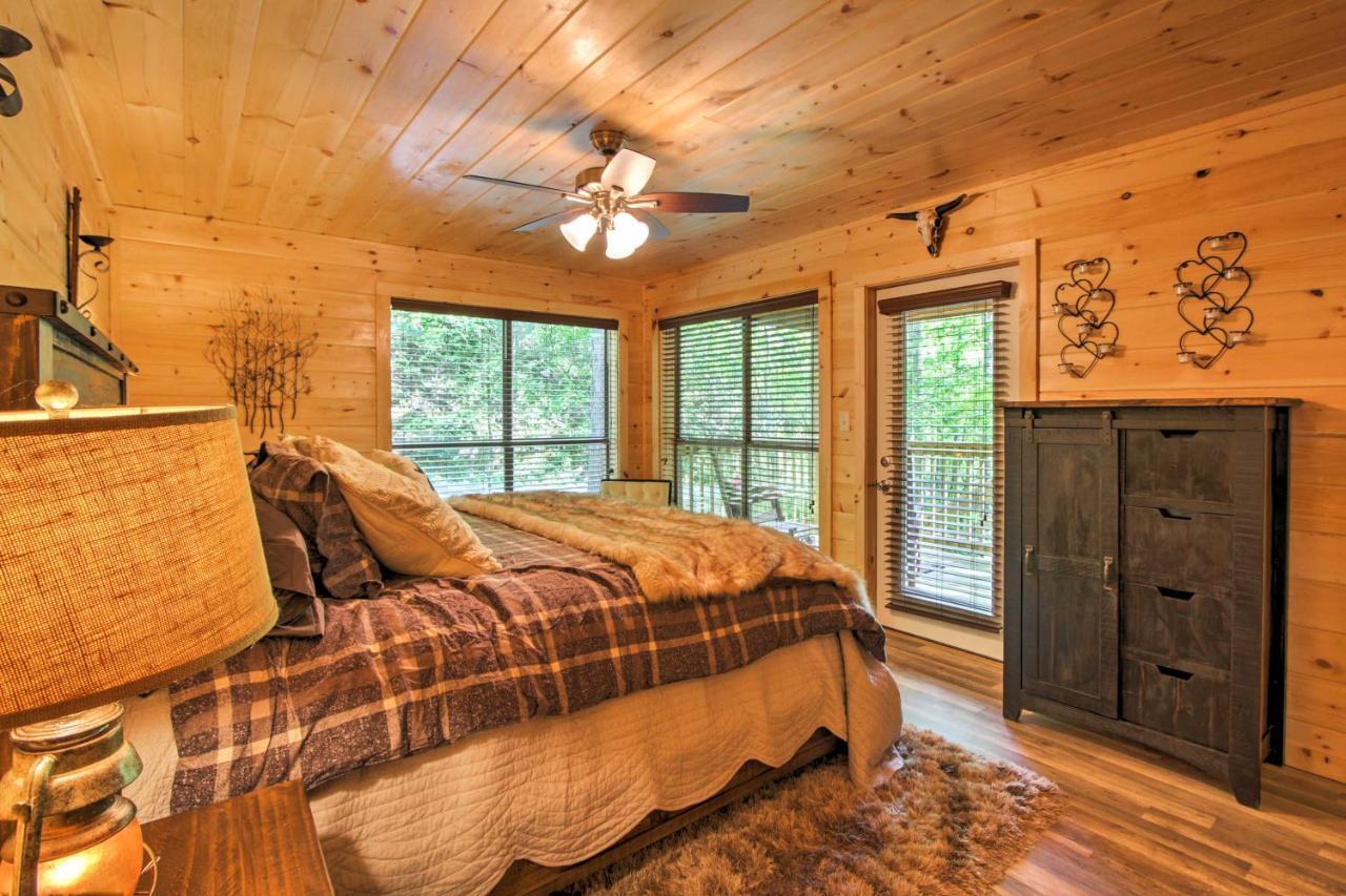 Gatlinburg Cabin With Hot Tub 5 Mi To Downtown Exterior photo